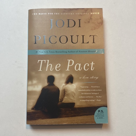Jodi Picoult Book Bundle- set of 4 - Picture 4 of 14